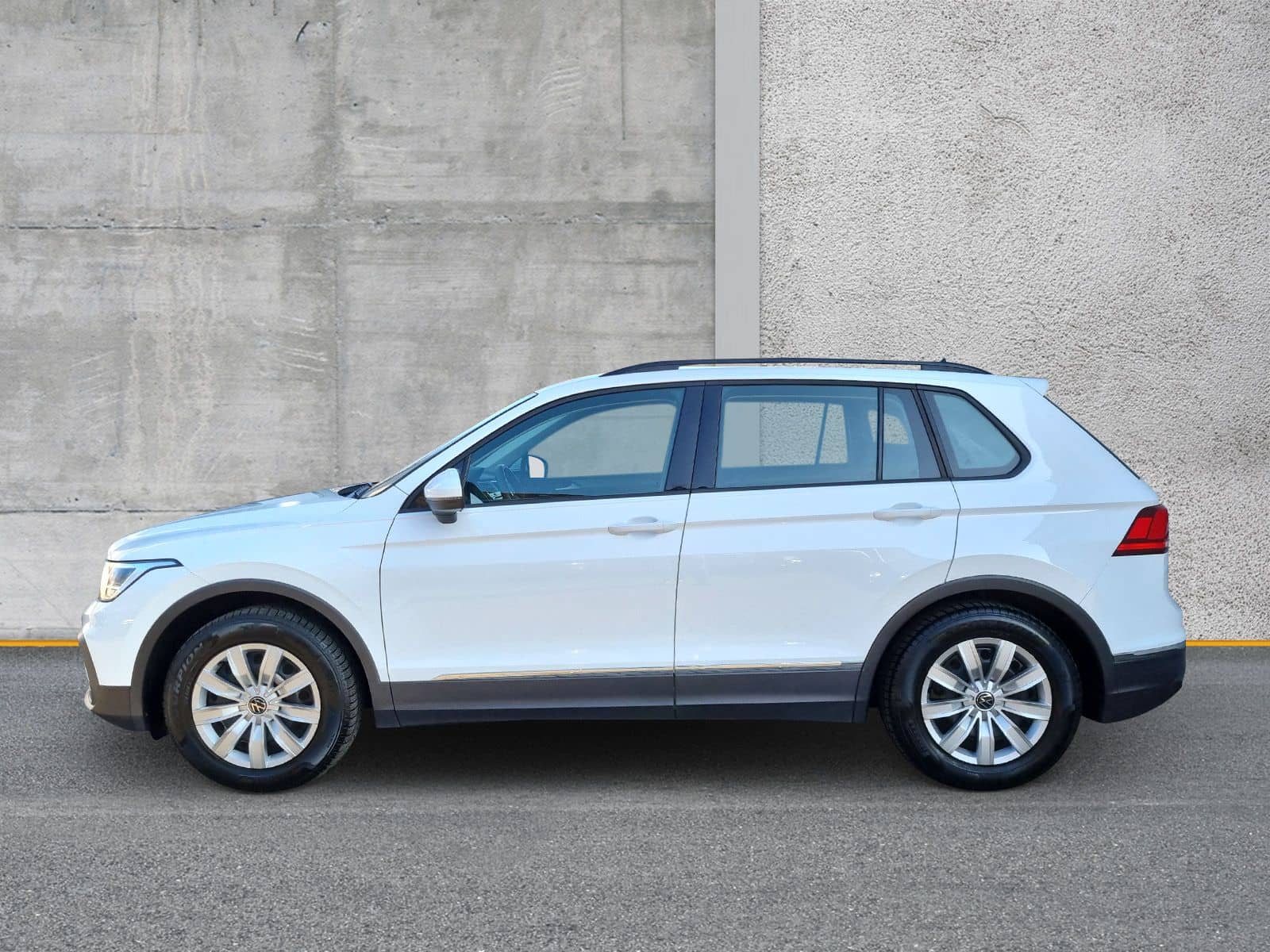Volkswagen Tiguan 2.0 TDI Life LED NAVI SHZ APP ACC foto 2
