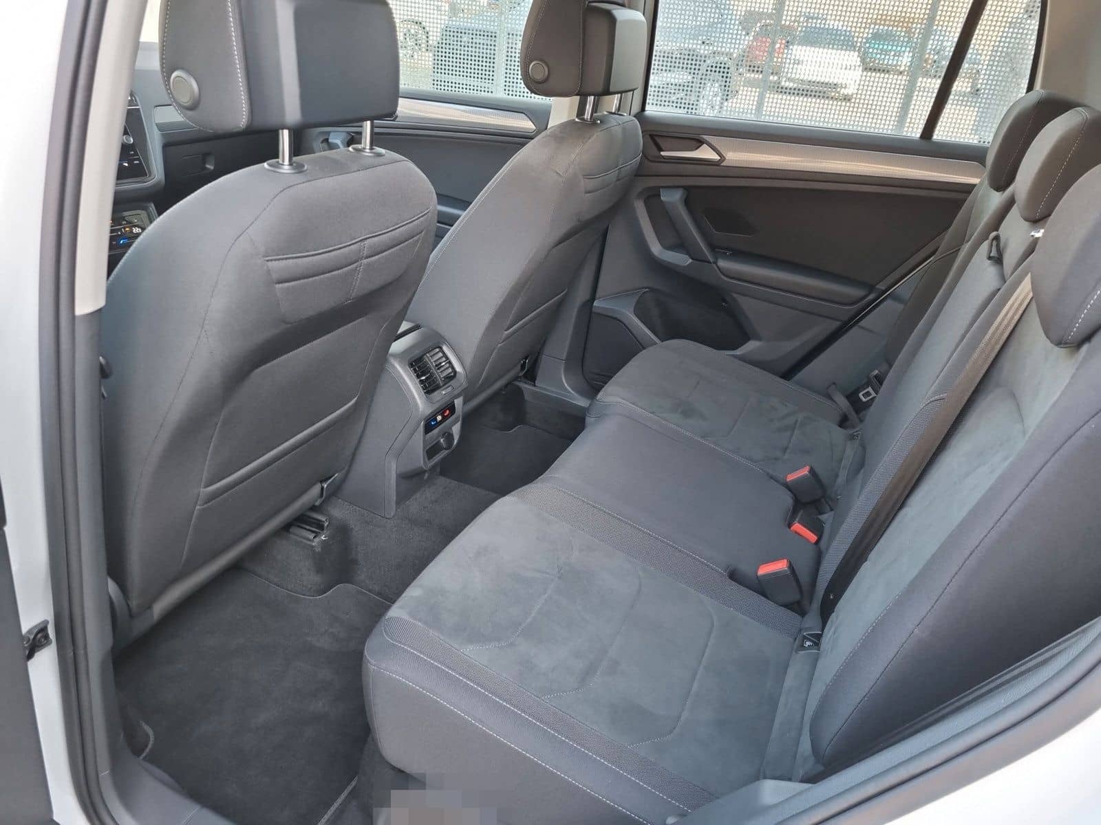 Volkswagen Tiguan 2.0 TDI Life LED NAVI SHZ APP ACC foto 14