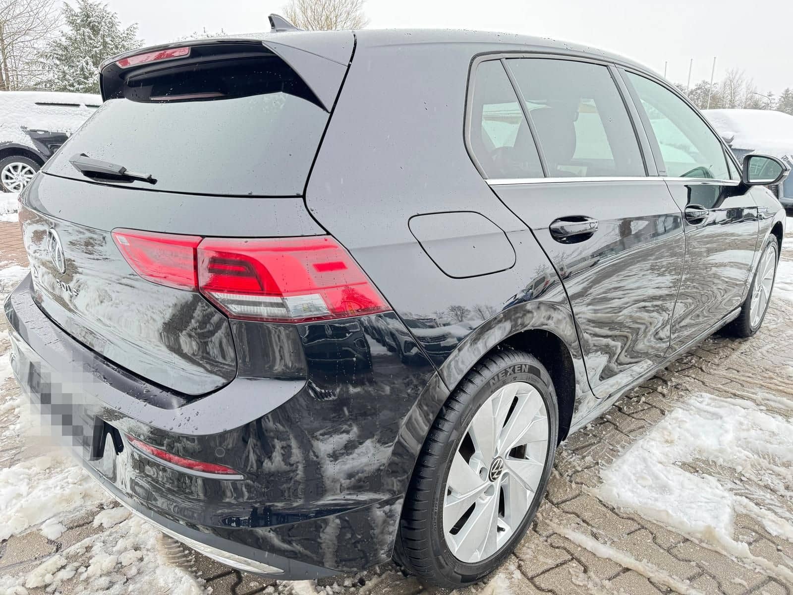 Volkswagen Golf Lim 2.0TDI DSG Style Matrix Navi PDC foto 4