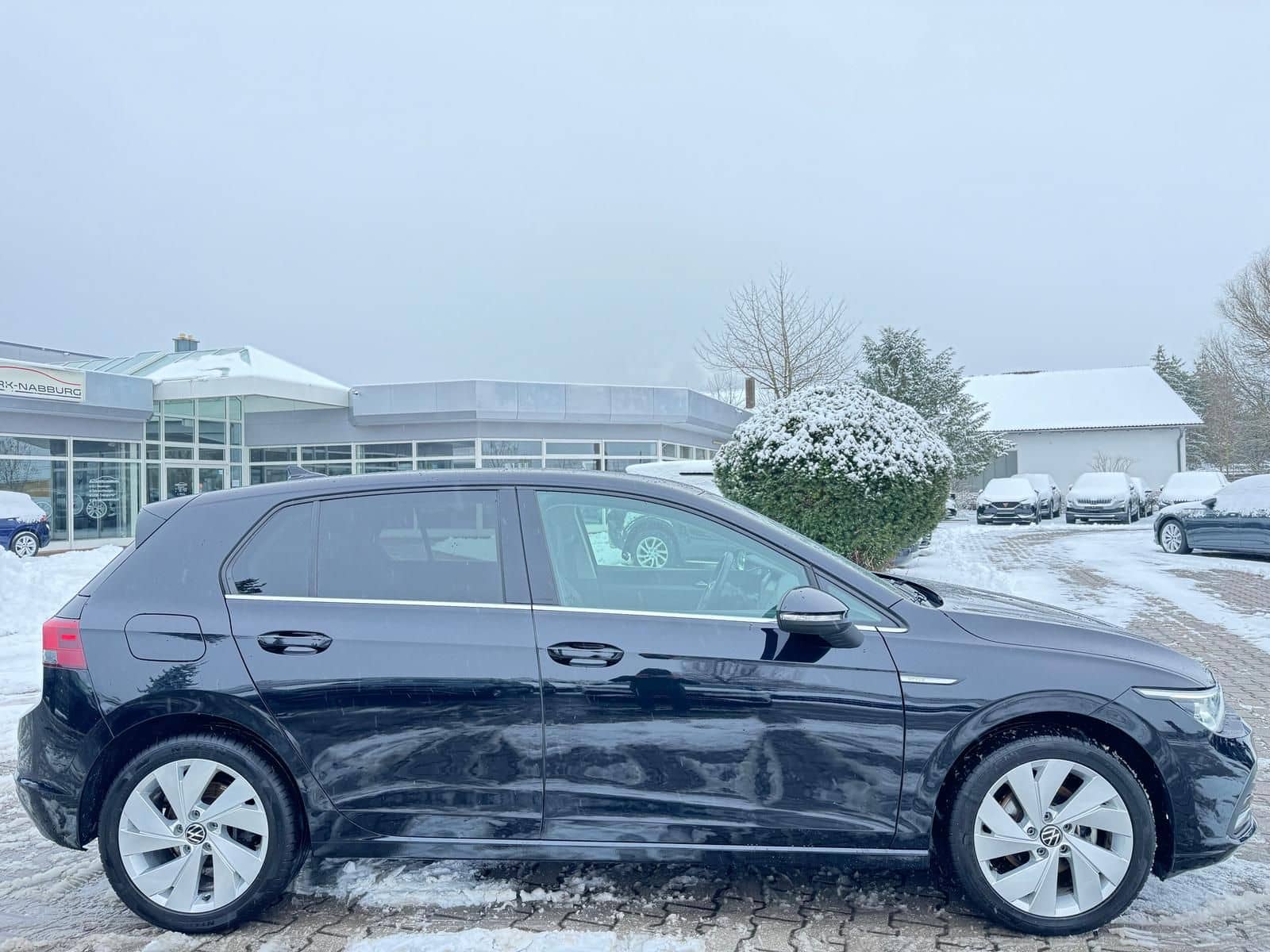 Volkswagen Golf Lim 2.0TDI DSG Style Matrix Navi PDC foto 5