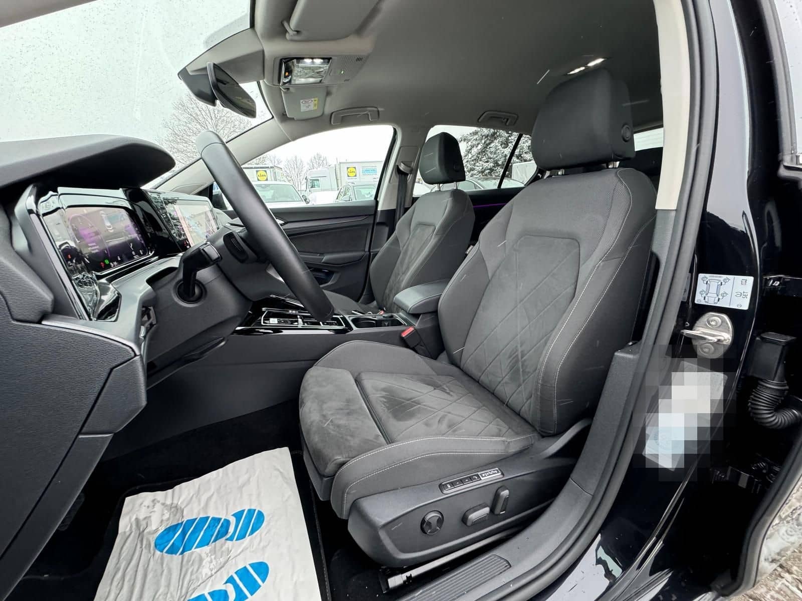 Volkswagen Golf Lim 2.0TDI DSG Style Matrix Navi PDC foto 8