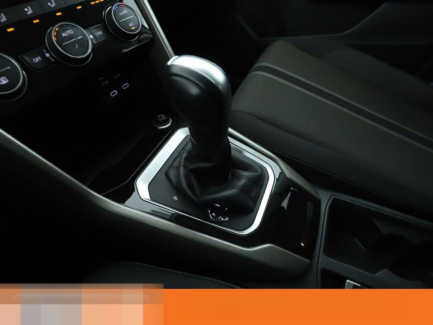 Volkswagen T-Roc 1.5 TSI ACT Style Aut.*NAVI*LED*ACC*CAM* foto 25