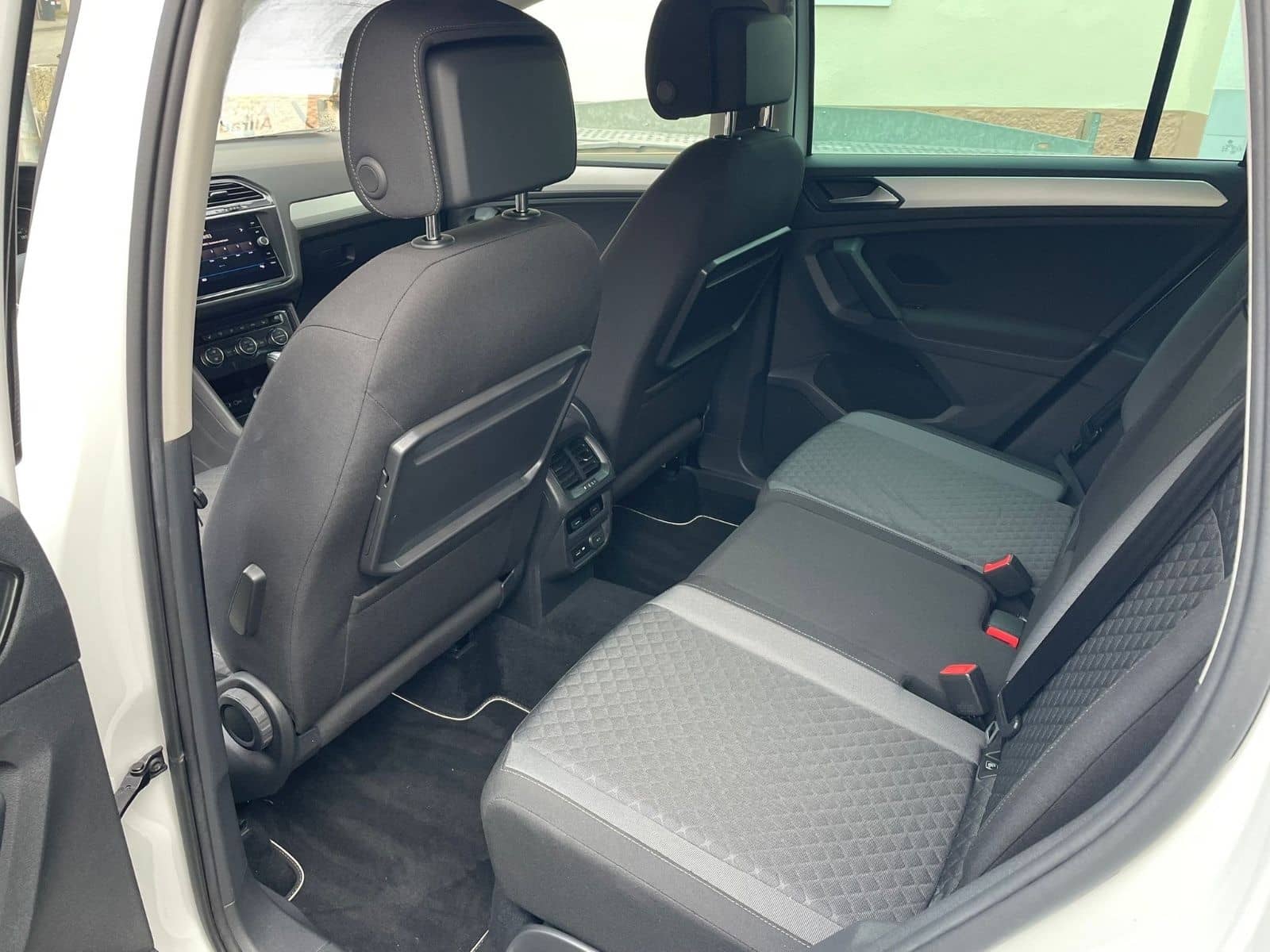 Volkswagen Tiguan Comfortline 4X4 Allrad / Navi / 1.Hand foto 14