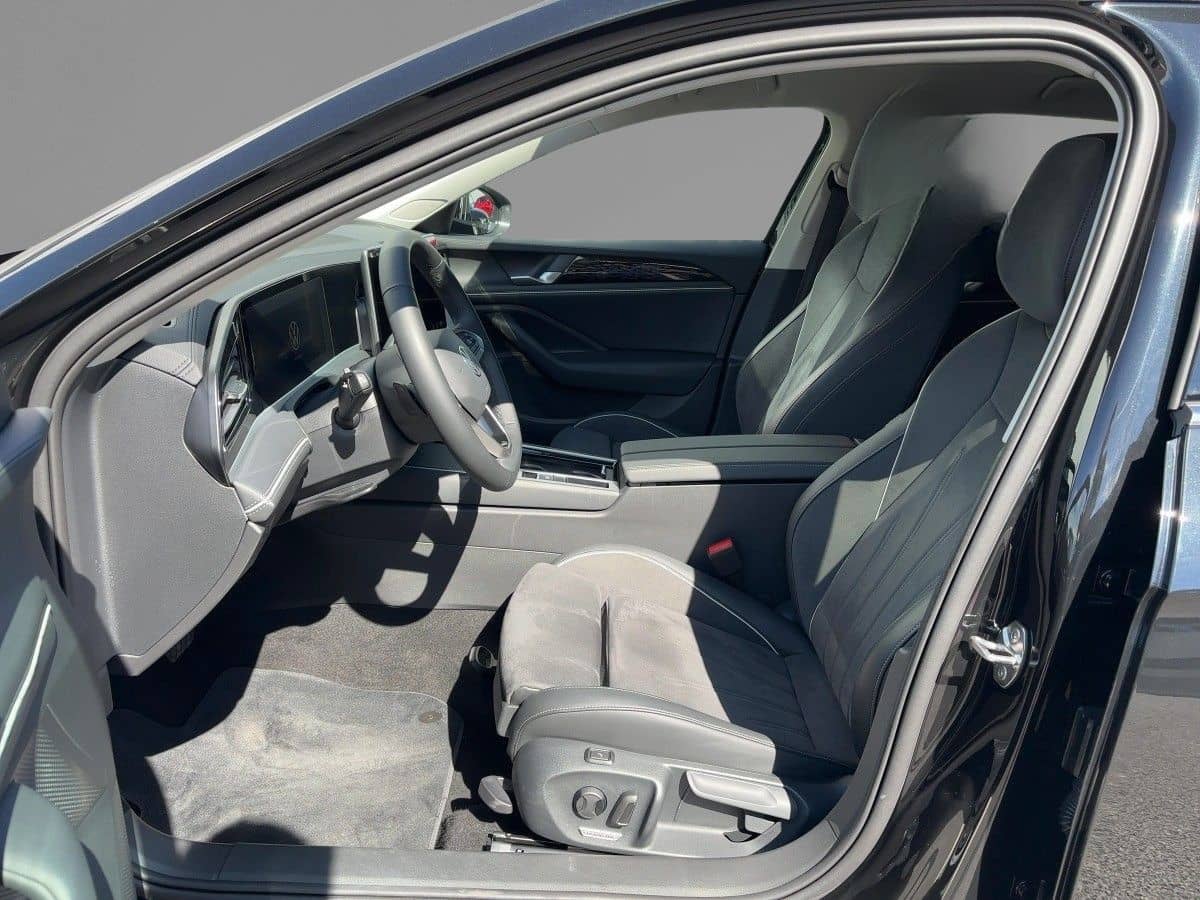 Volkswagen Passat Variant Elegance 2.0 TDI DSG IQ AHK AREA foto 6