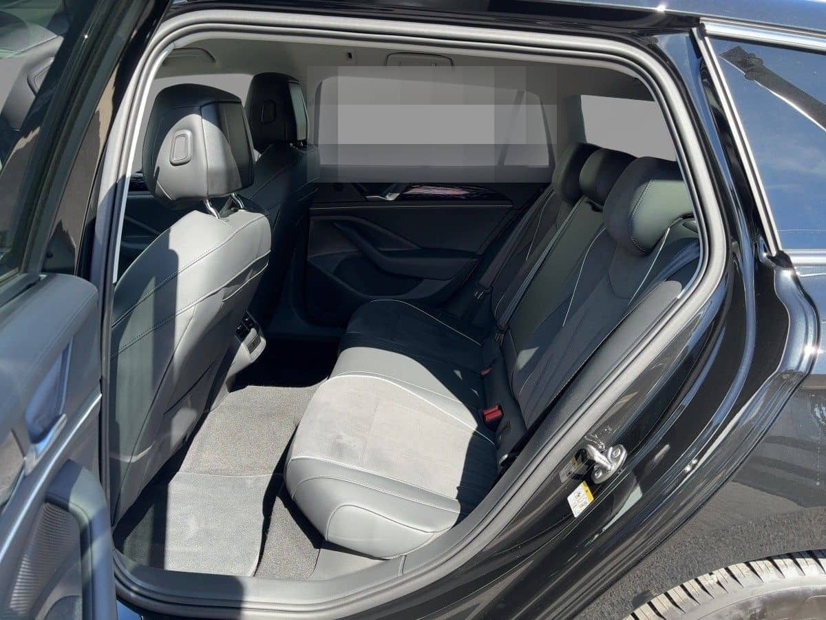 Volkswagen Passat Variant Elegance 2.0 TDI DSG IQ AHK AREA foto 7