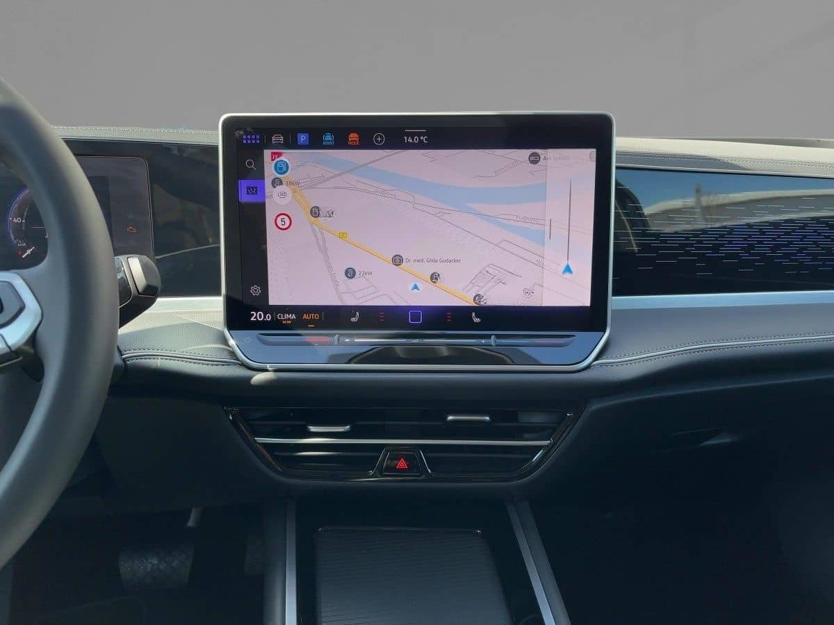 Volkswagen Passat Variant Elegance 2.0 TDI DSG IQ AHK AREA foto 8