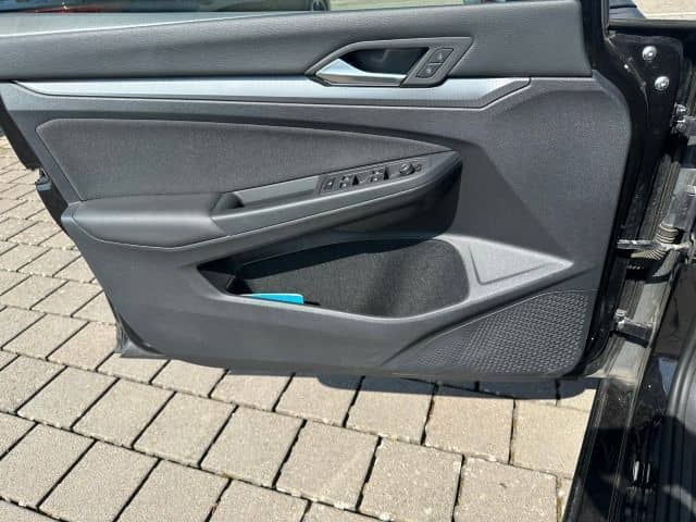 Volkswagen Golf Active 2.0 TDI 150 PS DSG AHK/PANO/HUD foto 11