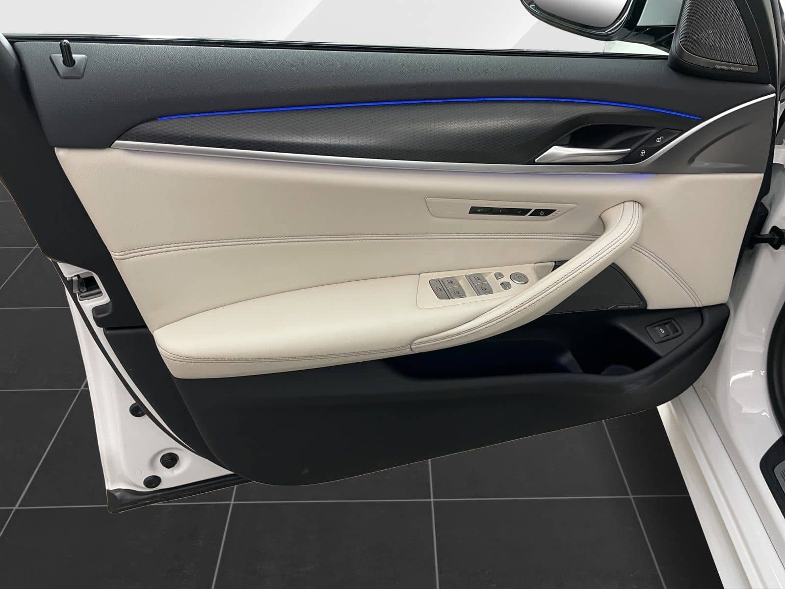 BMW 520d Tour,A,M Sportpaket,HUD,Klimaautomatik,etc. foto 10