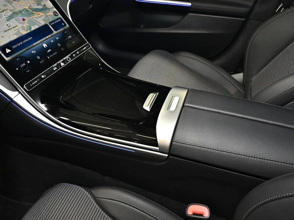 Mercedes-Benz C 200 Avantgarde Edition Distr. LED Navi Kamera foto 16