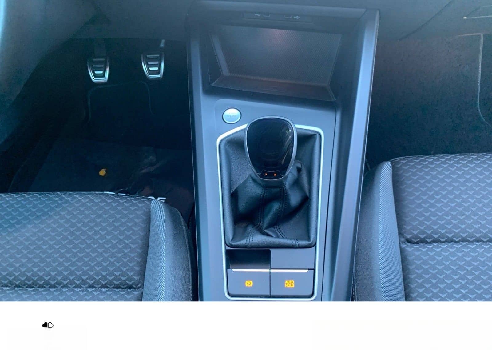 Volkswagen Golf 1.5 TSI Active NAVI+AHK+ACC+RFK foto 10