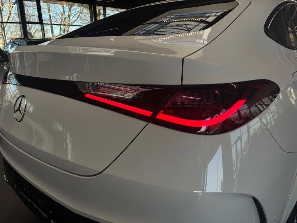 Mercedes-Benz GLC 300 de 4M Coupé AMG Night,DiG.L,MEM,DISTR,AH foto 10