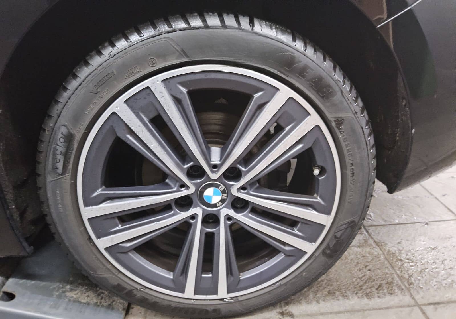 BMW 118dA Sport-Line Navi LED LC-Pro AHK RFK foto 11