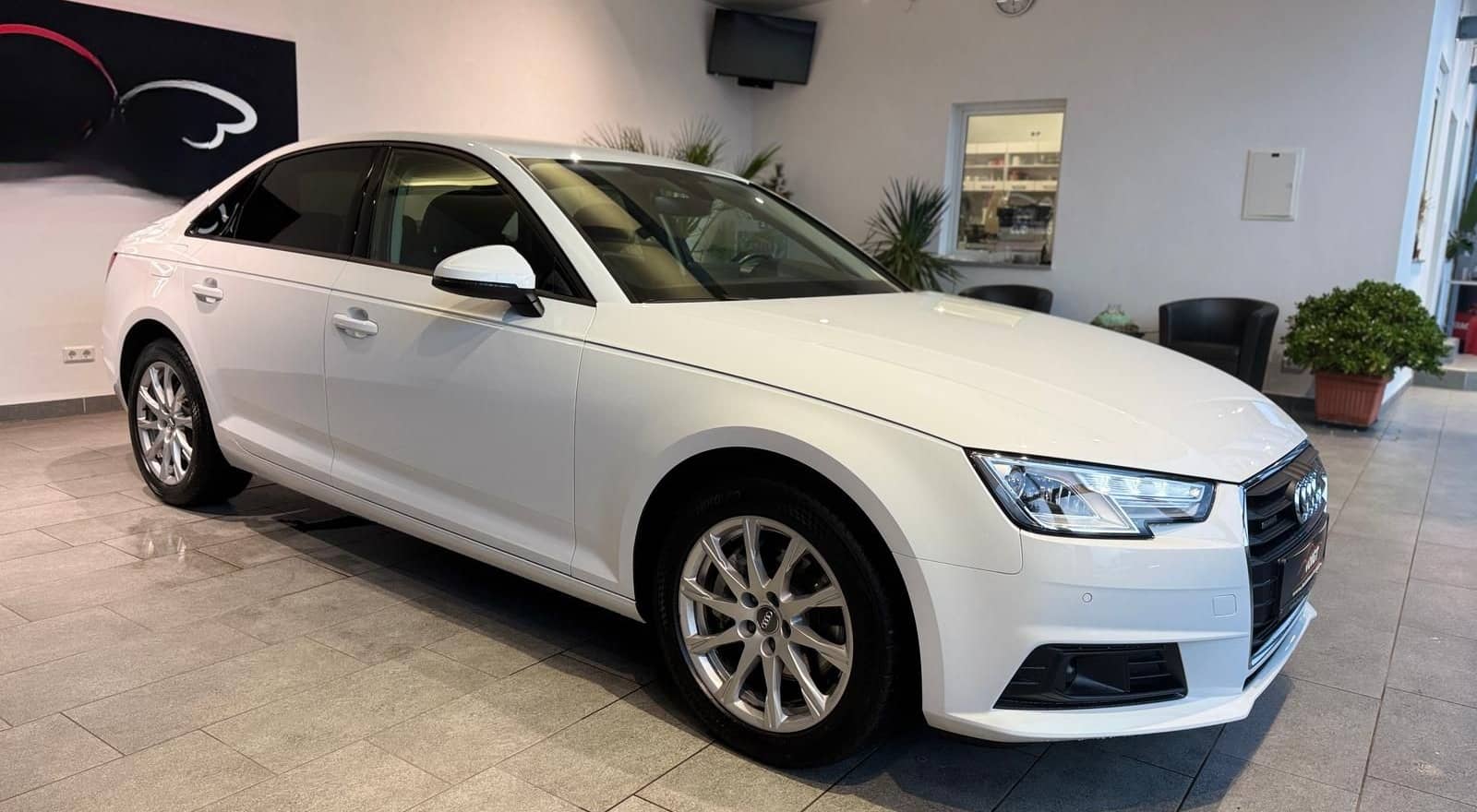 Audi A4 Limo 2.0 TDI Quattro S-tronic ACC foto 2
