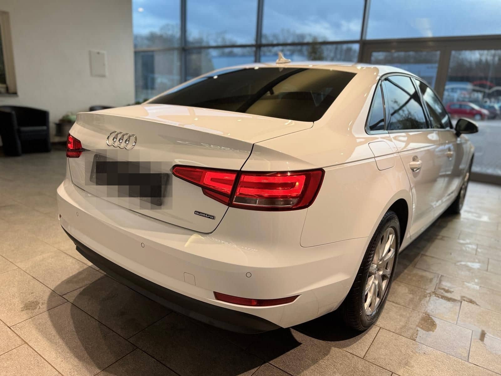 Audi A4 Limo 2.0 TDI Quattro S-tronic ACC foto 7