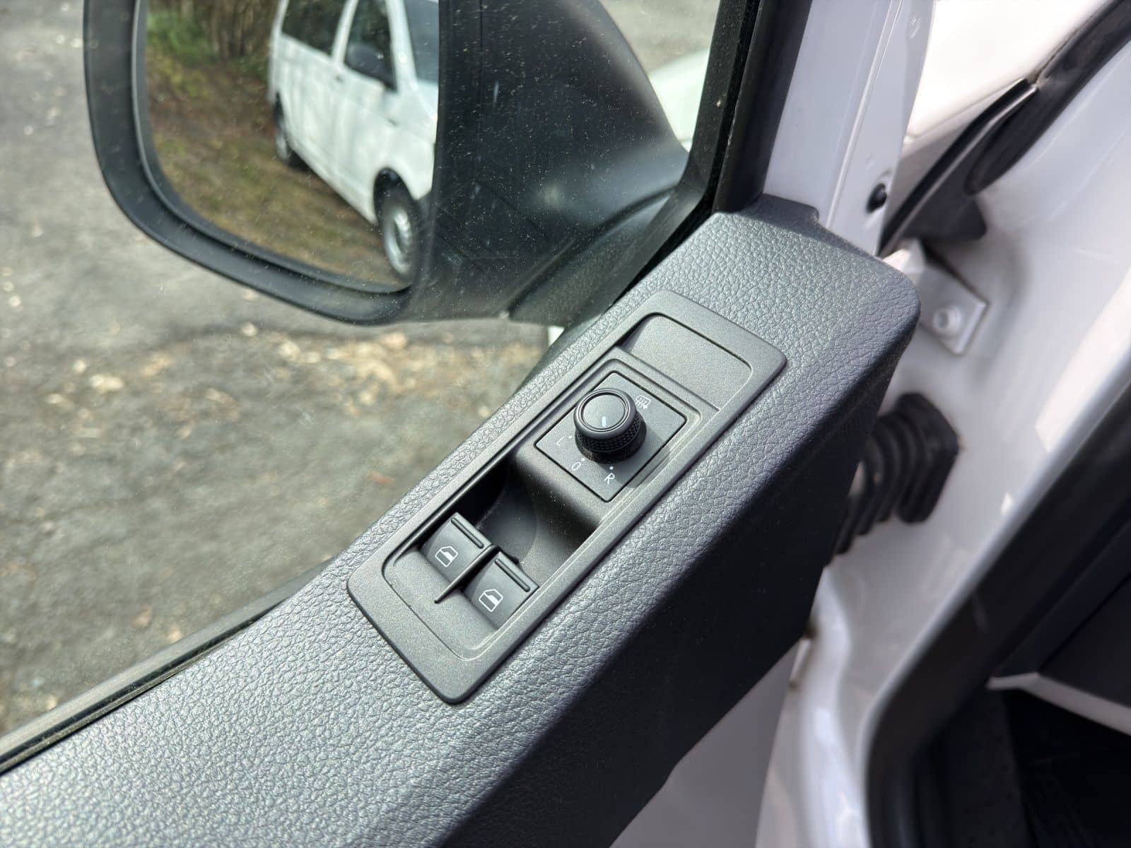 Volkswagen T6 Kombi 2.0 TDI AHK KLIMA foto 8