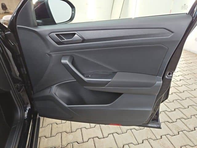 Volkswagen T-Roc DIGITAL COCKPIT EINPARKH foto 17