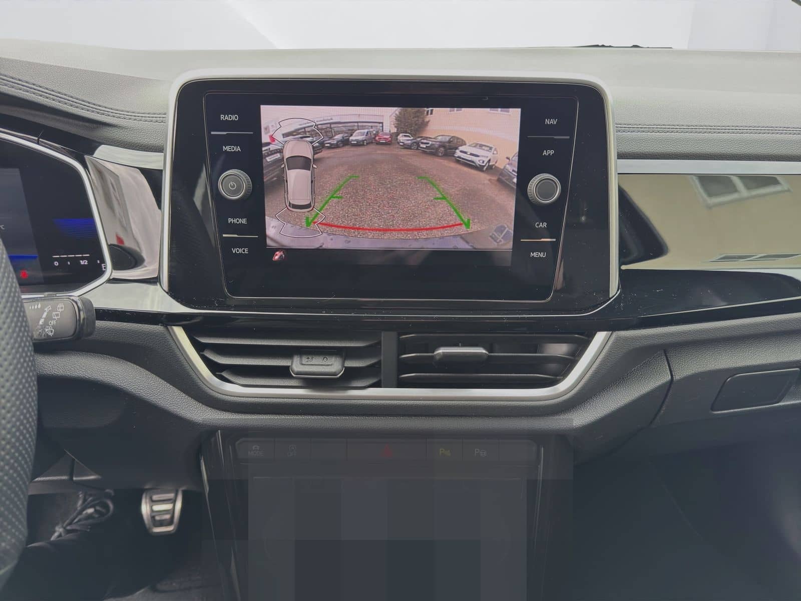 Volkswagen T-Roc 1.0 TSI R-Line SHZ*NAVI*KAMERA*KEYLESS foto 13