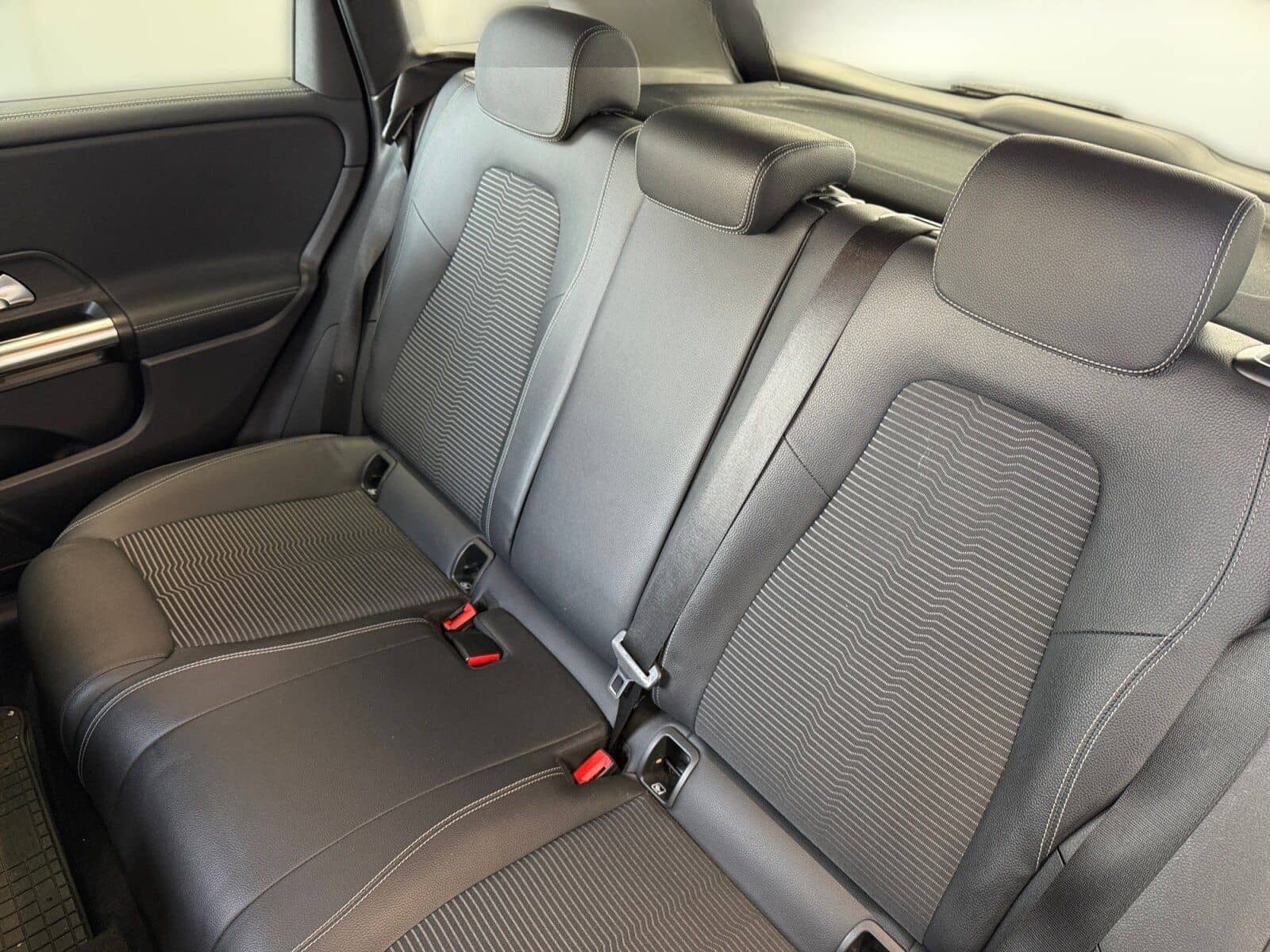 Mercedes-Benz B 200 Progressive LED el-Klappe Navi Sitzhzg. ! foto 13