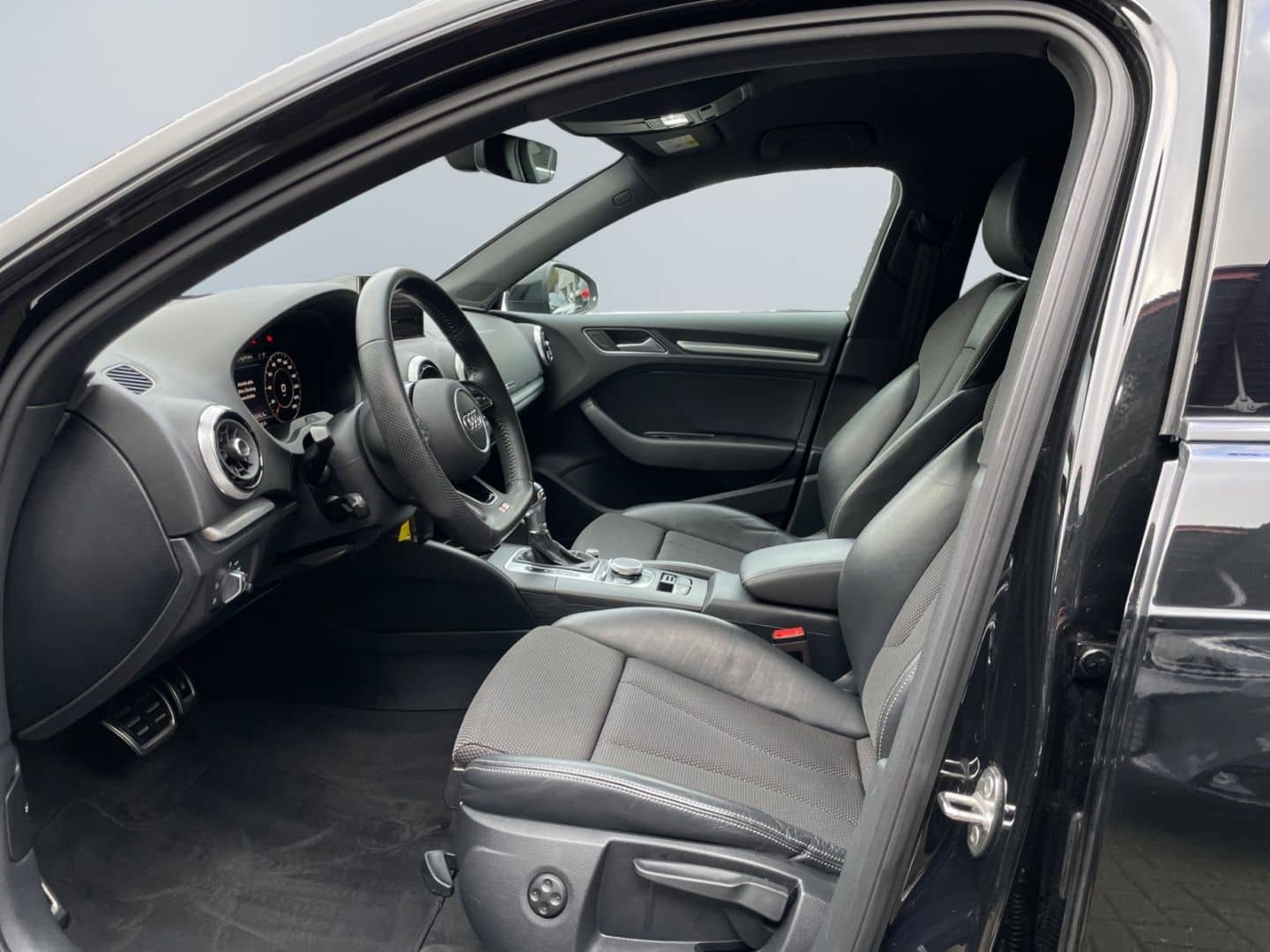 Audi A3 35 TFSI Sportback S tro sport S-line *GJR*AHK foto 9