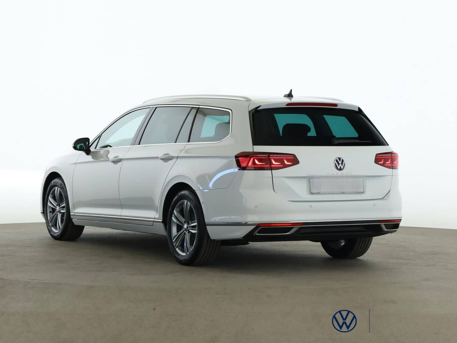 Volkswagen Passat Variant 2.0 TDI Elegance+DSG+AHK+MATRIX foto 4