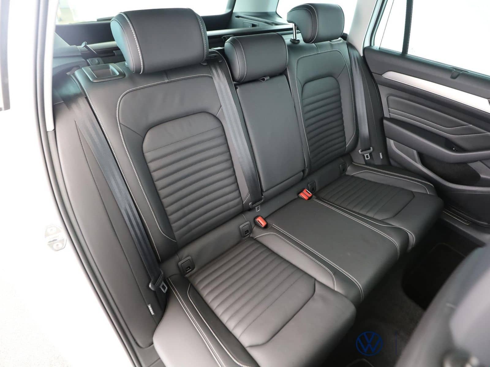 Volkswagen Passat Variant 2.0 TDI Elegance+DSG+AHK+MATRIX foto 8