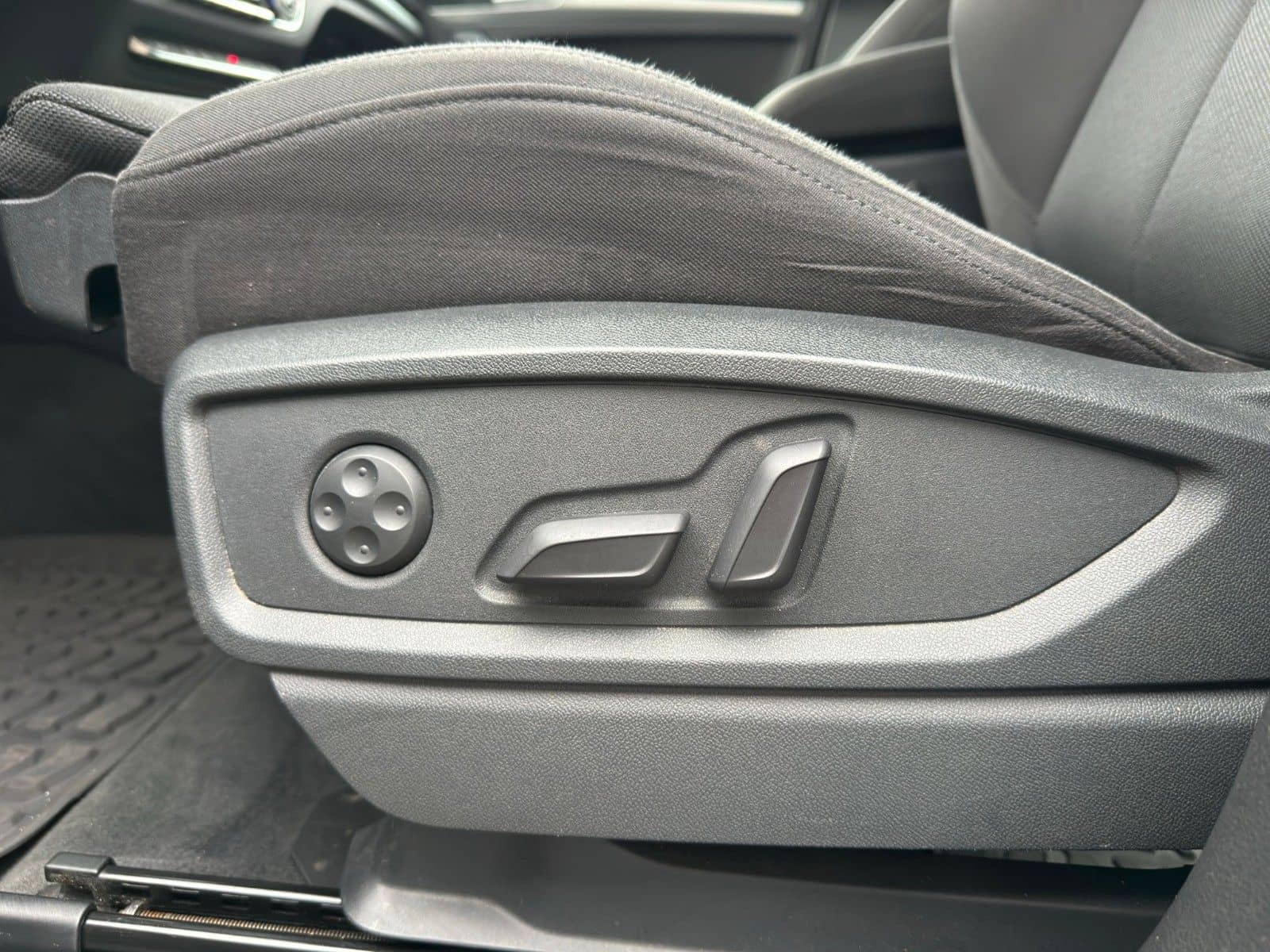 Audi Q5 40 TDI quattro sport foto 14