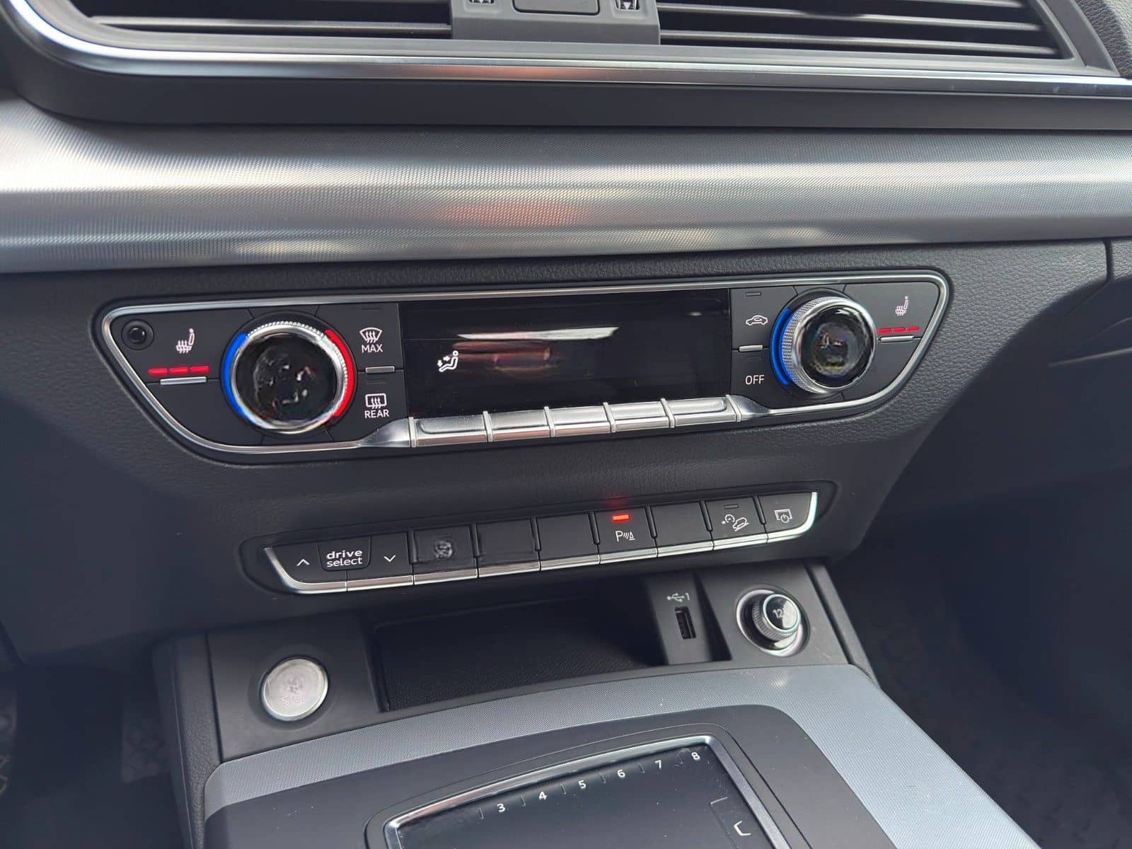 Audi Q5 40 TDI quattro sport foto 10