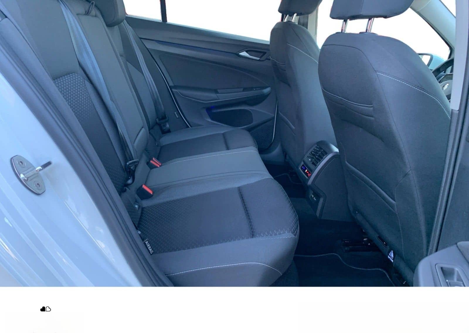 Volkswagen Golf 1.5 TSI Active HeadUp+NAVI+RFK foto 15