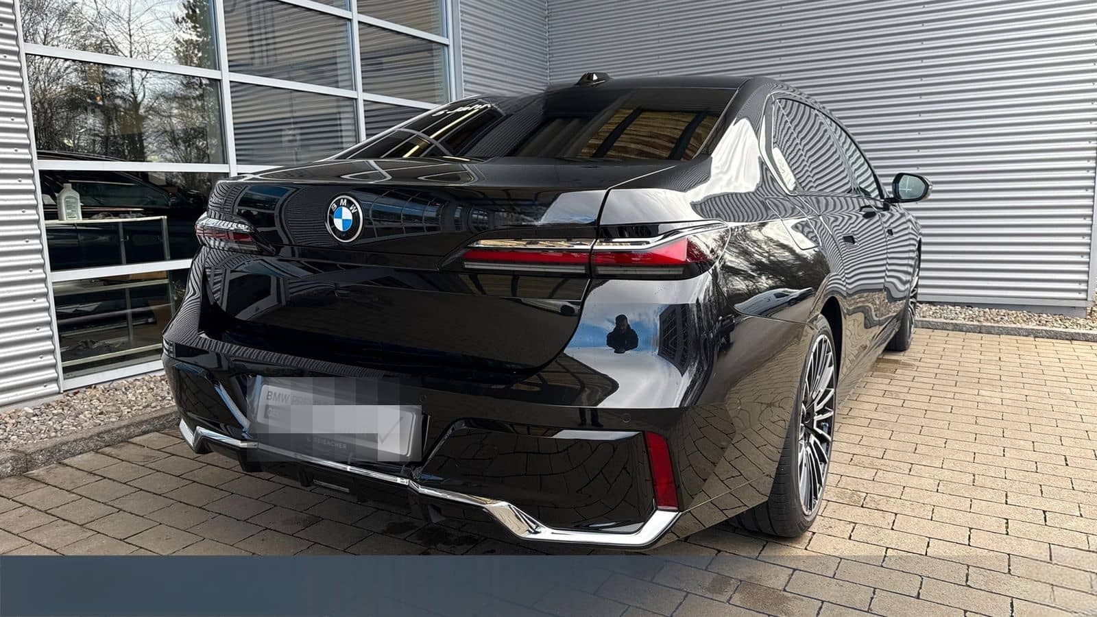 BMW 740d A xDrive M-Sport ACC HUD 360° SkyLou Sitzhg foto 2