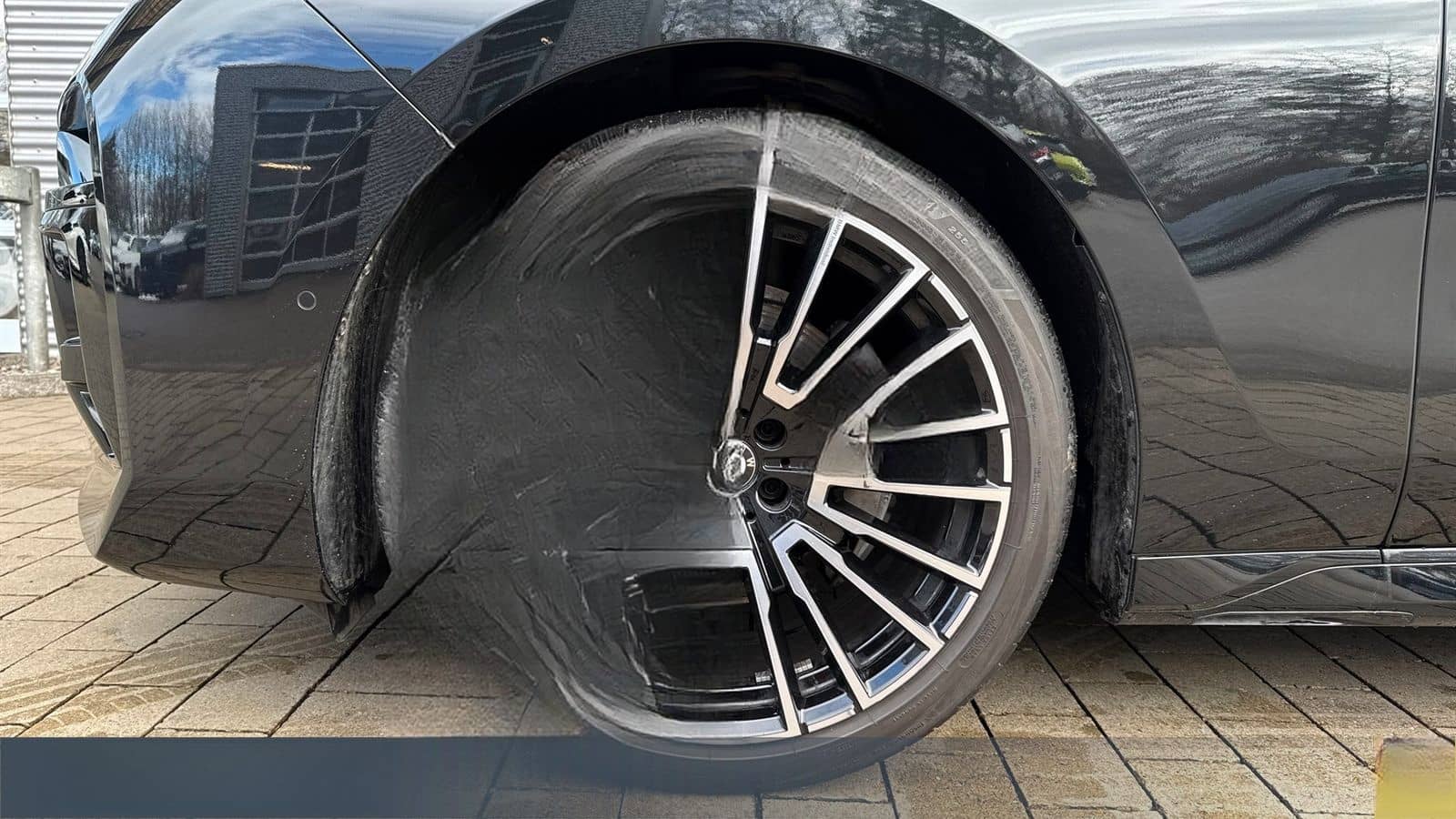 BMW 740d A xDrive M-Sport ACC HUD 360° SkyLou Sitzhg foto 3