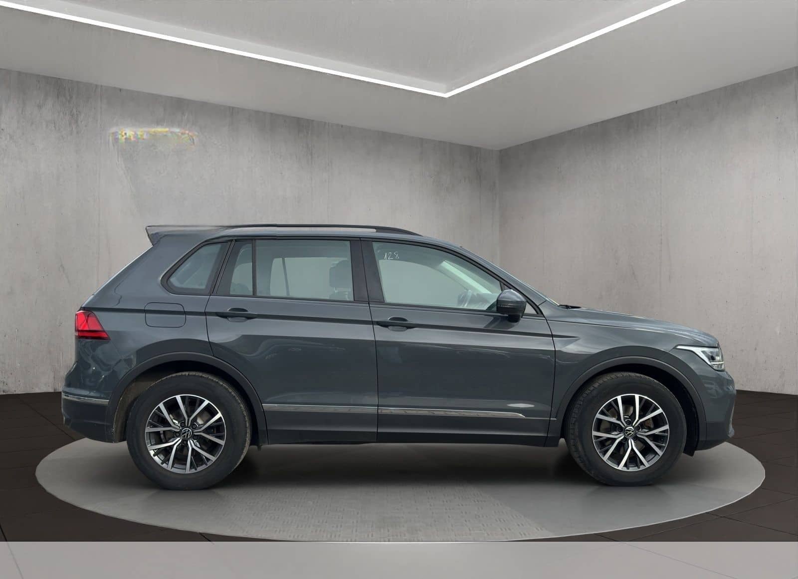 Volkswagen Tiguan Life*NAVI*KAMERA*LED*AHK* foto 8