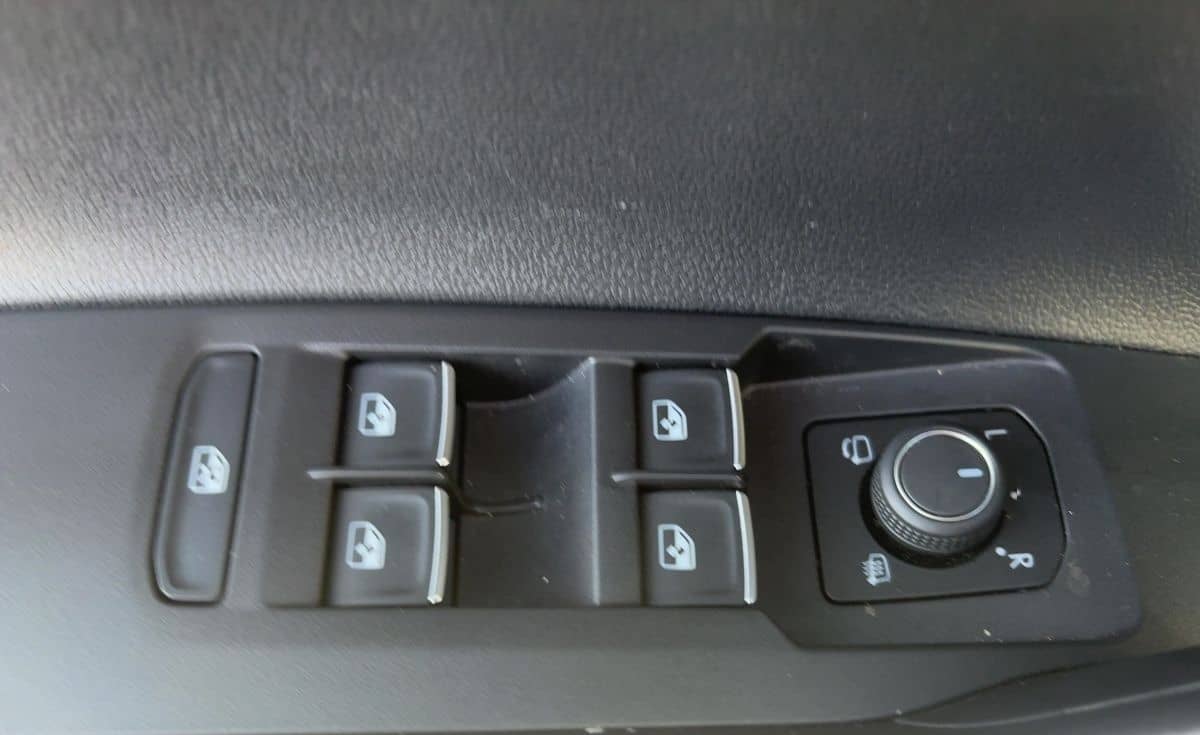 Volkswagen Polo 1.0 TSI GOAL LED+NAVI+ACC+SHZ+2xPDC+DAB+ALU foto 16