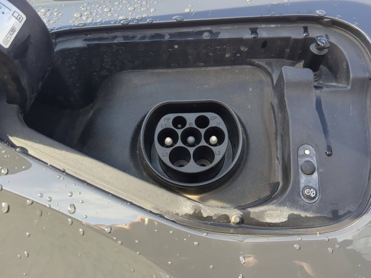 Volkswagen TIGUAN Plug-in Hybrid+LED+PDC+ACC+DAB+LM+ALS foto 17