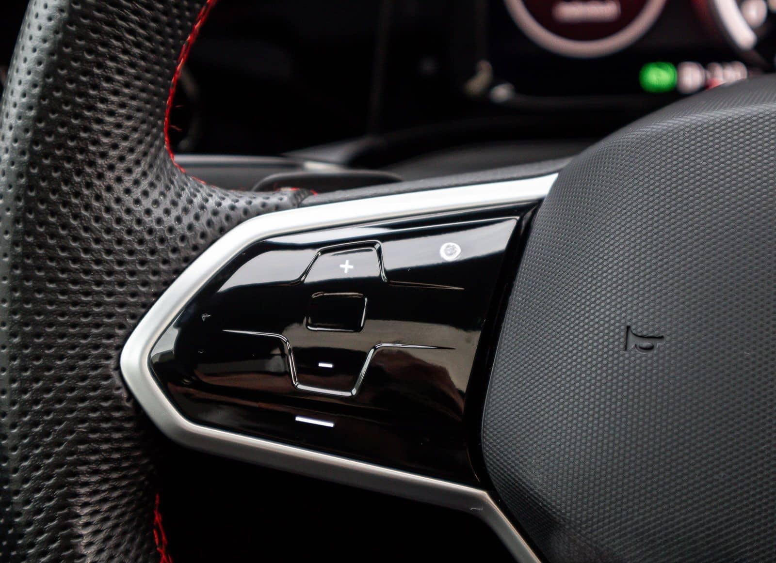 Volkswagen Golf VIII GTI Clubsport 2.0 TSI Navi IQ.LIGHT R- foto 19