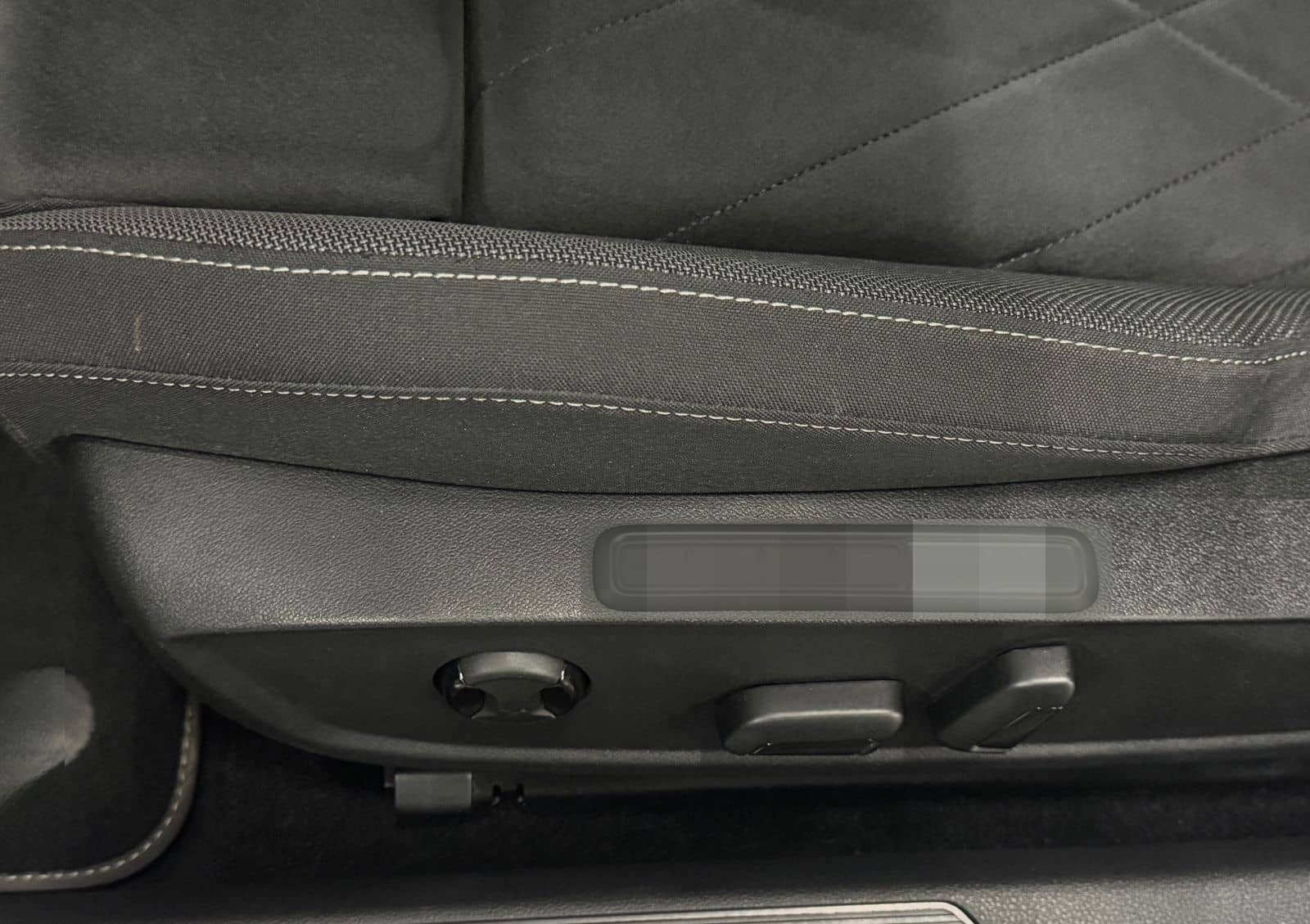 Volkswagen Golf VIII Lim. Style IQ LIGHT/CARPLAY/U-FREI/TOP foto 19