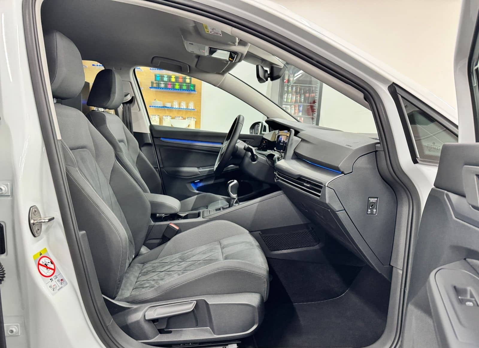 Volkswagen Golf VIII Lim. Style IQ LIGHT/CARPLAY/U-FREI/TOP foto 20