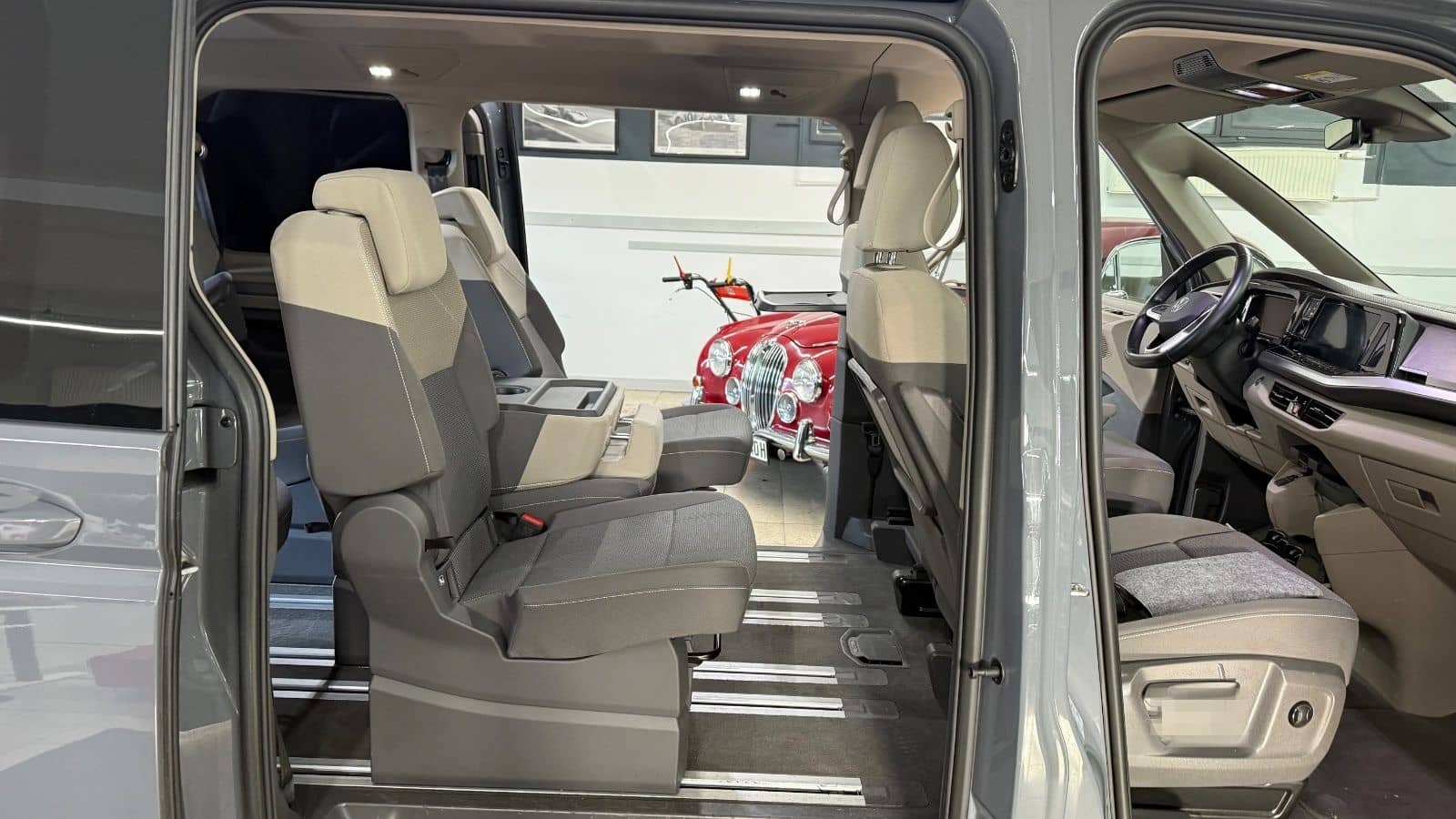 Volkswagen T7 Bulli*Multivan*7 Sitzer*AHK*Virtual*ACC foto 14