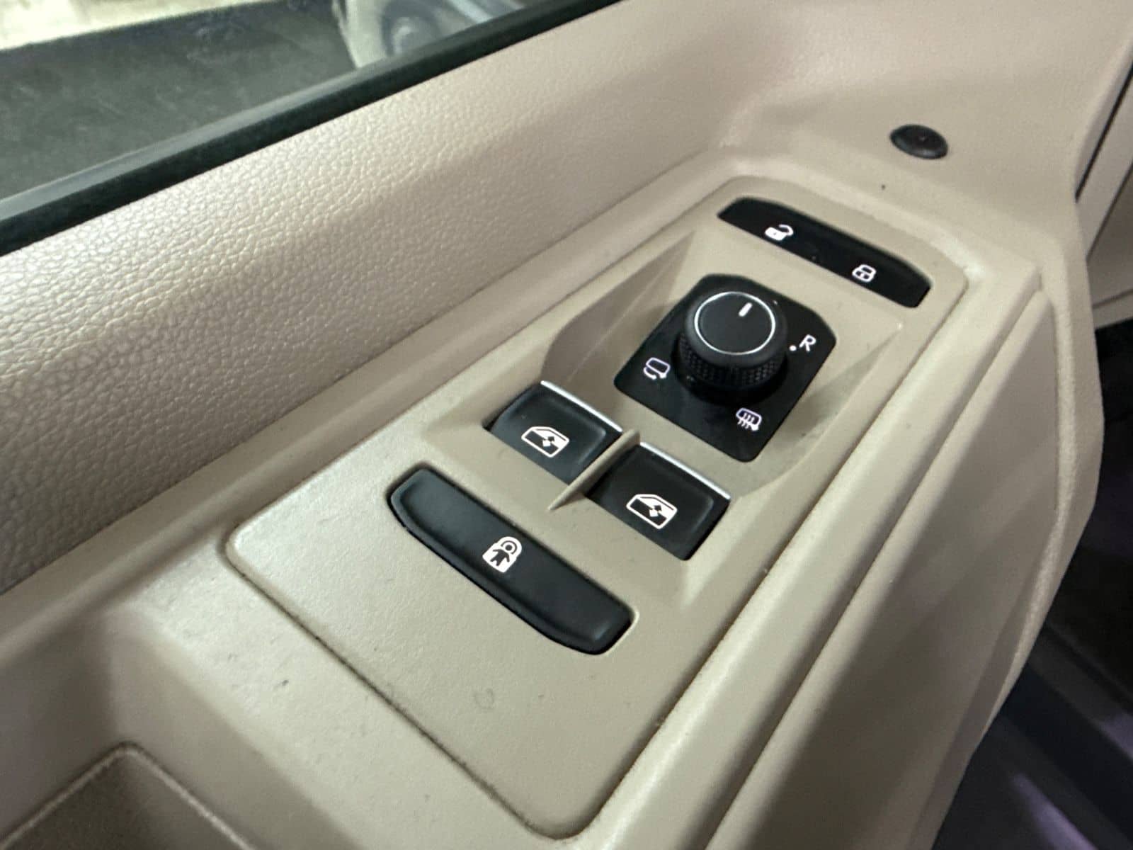 Volkswagen T7 Bulli*Multivan*7 Sitzer*AHK*Virtual*ACC foto 19