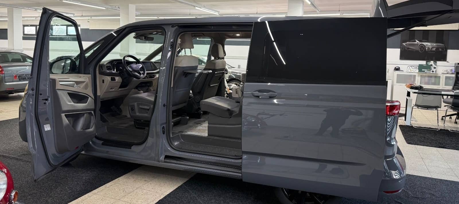 Volkswagen T7 Bulli*Multivan*7 Sitzer*AHK*Virtual*ACC foto 7