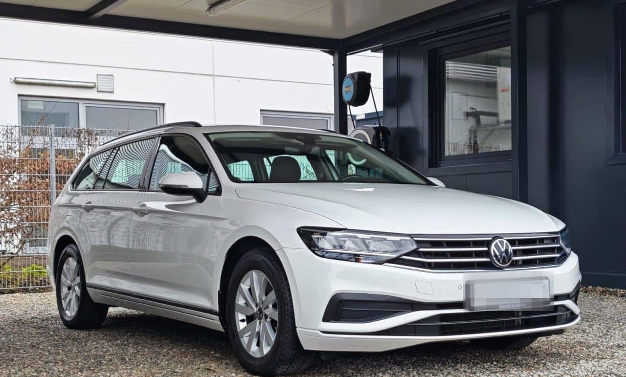 Volkswagen Passat 2.0 TDI DSG,STANDH,AHK,LED,KAMERA,ACC,DAB foto 2