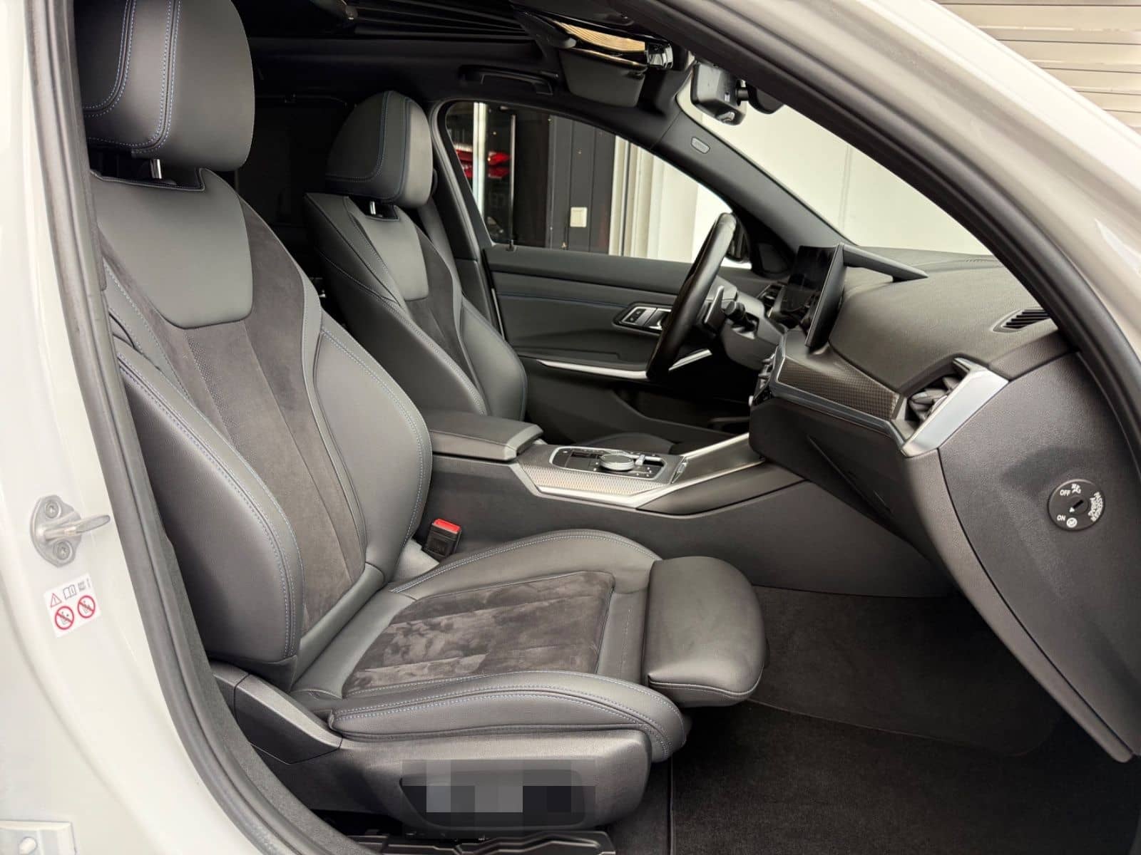 BMW 330 i xDrive M Sport Pano AHK Garantie foto 15