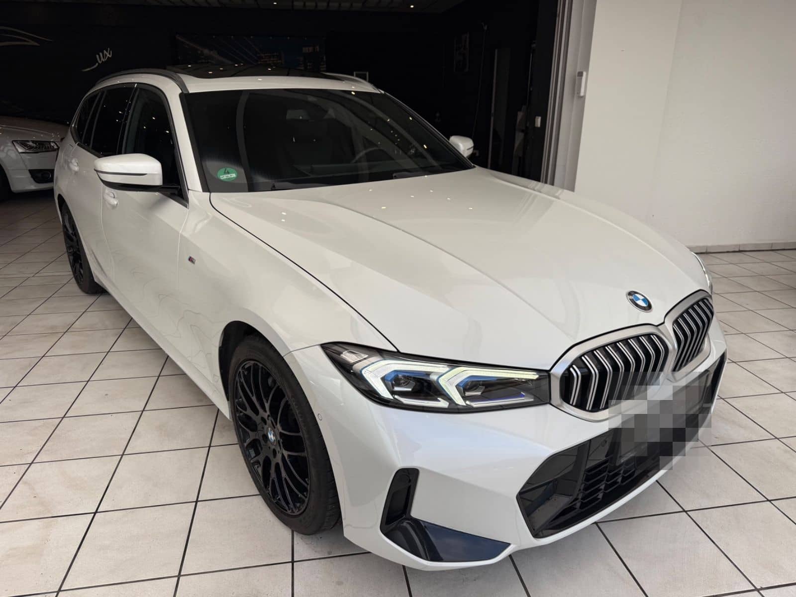 BMW 330 i xDrive M Sport Pano AHK Garantie foto 5