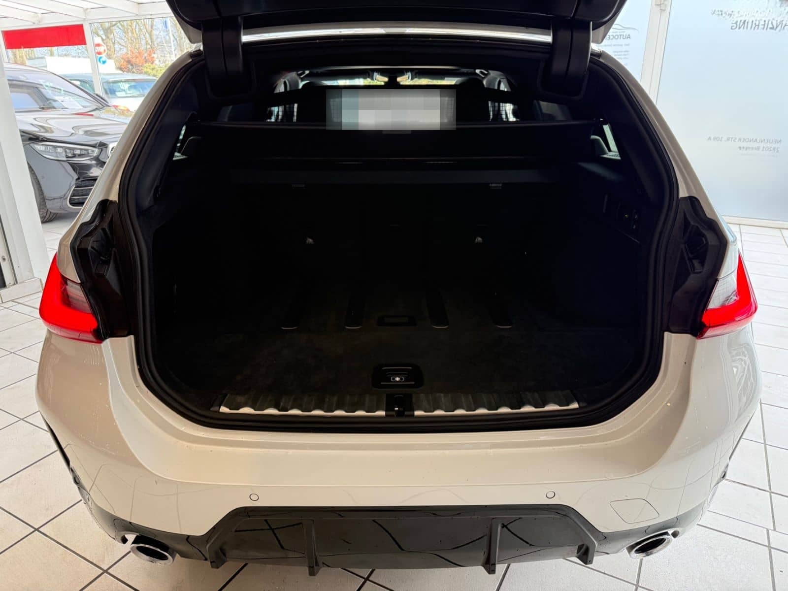 BMW 330 i xDrive M Sport Pano AHK Garantie foto 9