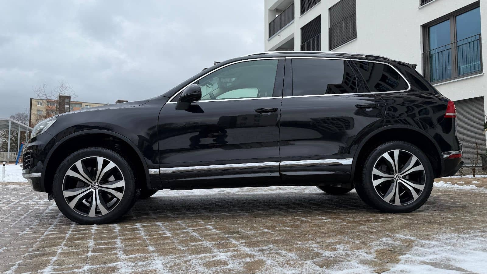 Volkswagen Touareg 3.0 V6 R Line LTDI SCR Exclusive BMT foto 17