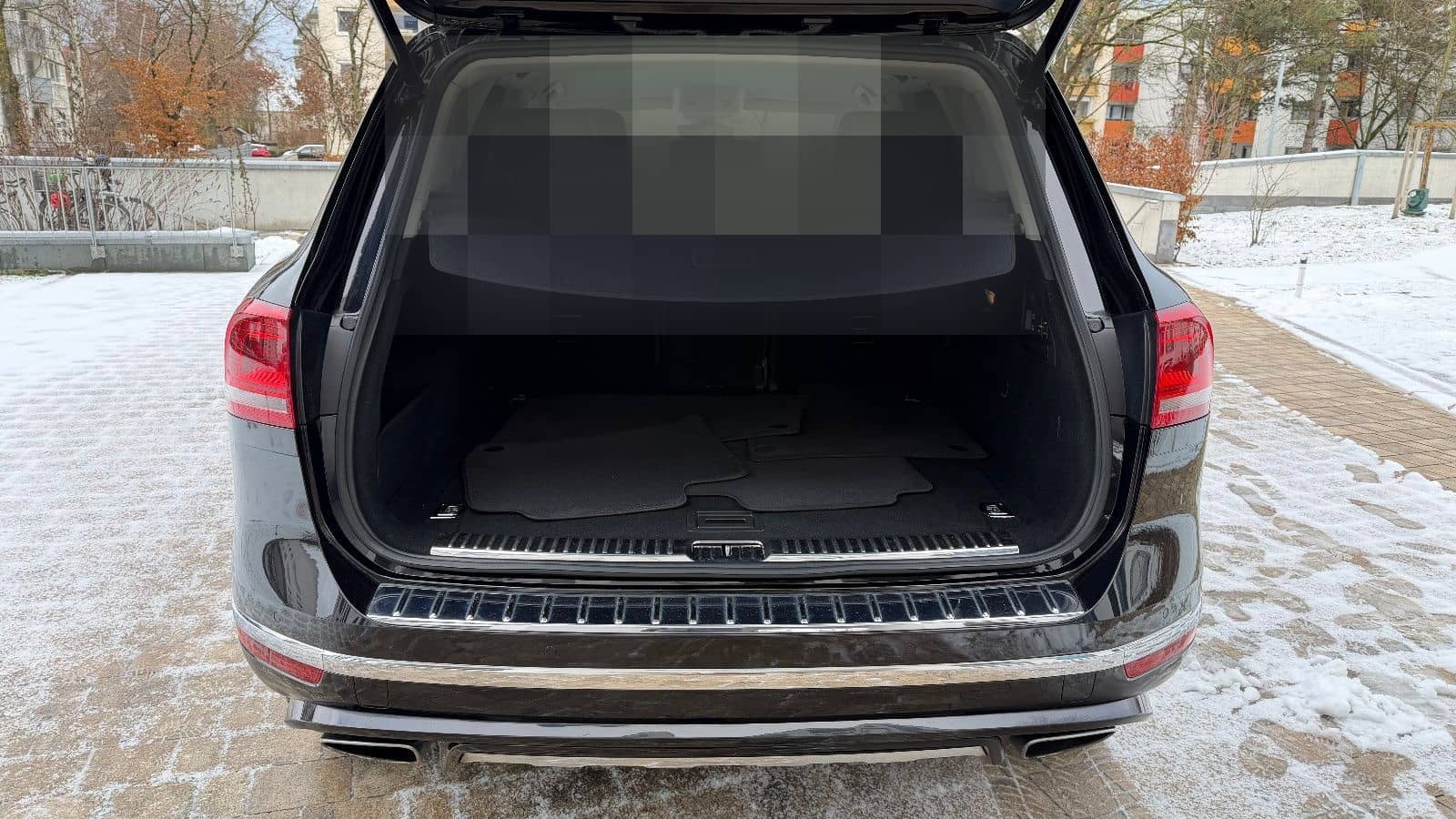 Volkswagen Touareg 3.0 V6 R Line LTDI SCR Exclusive BMT foto 9