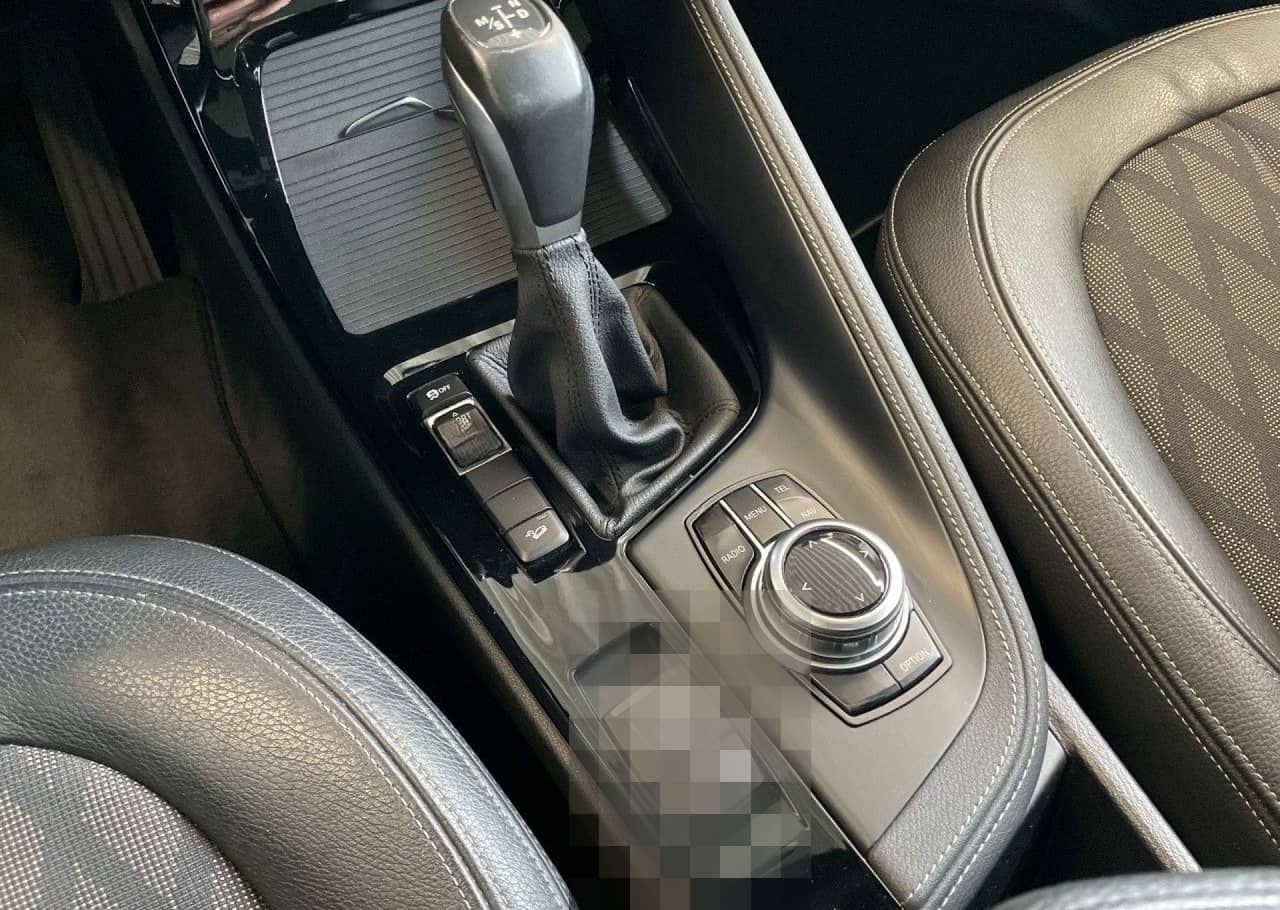 BMW X1 xDrive20i xLine 19"LM,Pano,AHK,Navi,erw.LED foto 15