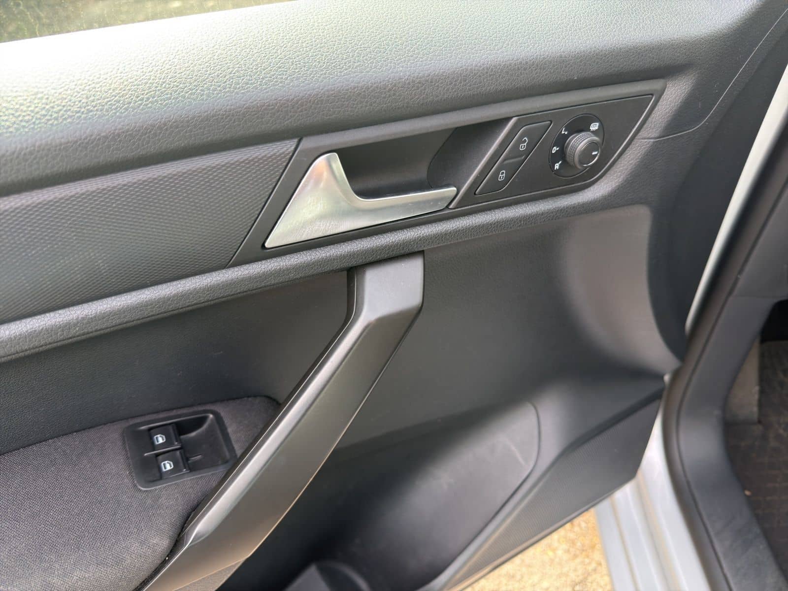 Volkswagen Caddy 2.0 TDI AHK SITZHZG PDC foto 8