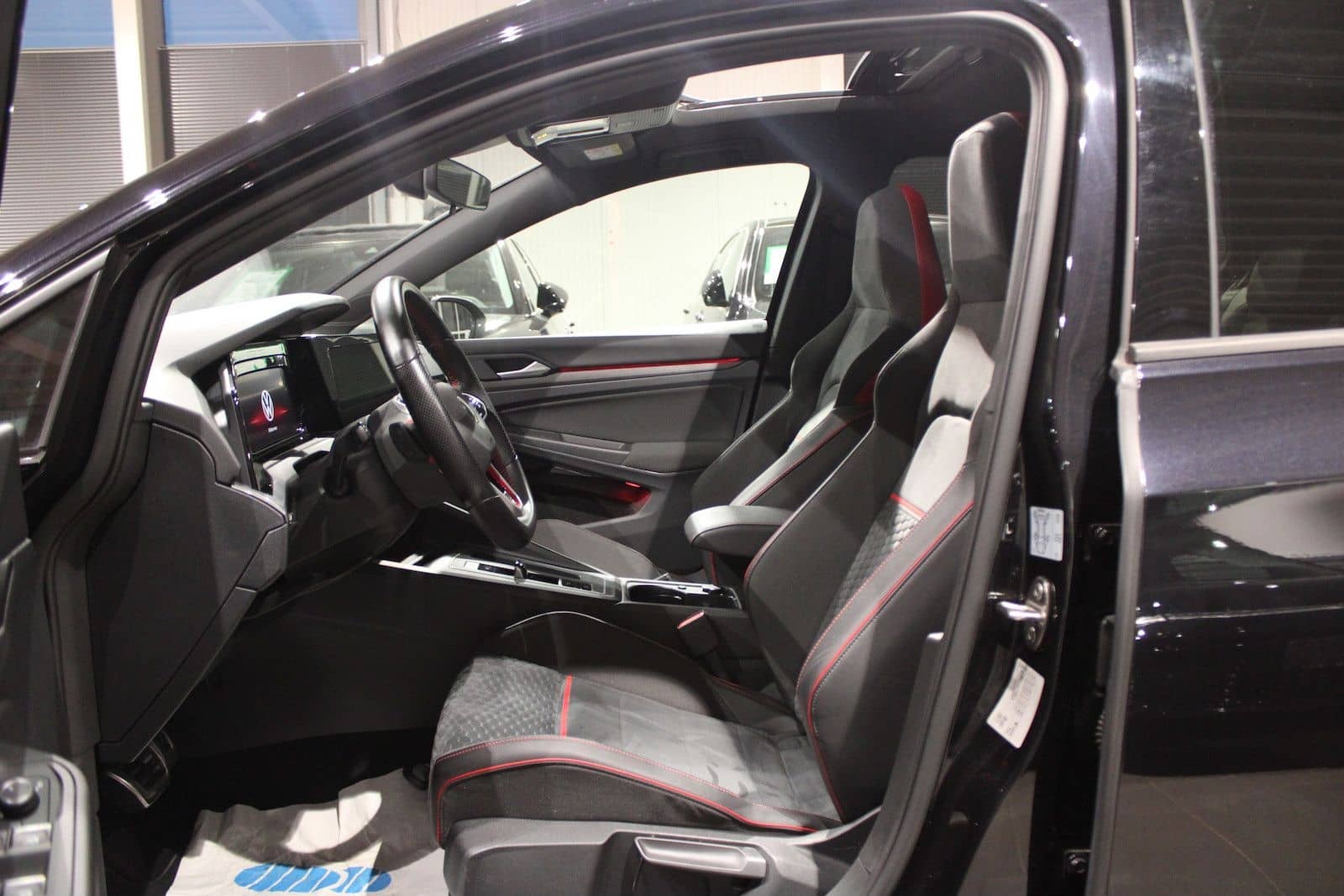 Volkswagen Golf GTI Clubsport MATRIX*PANO*SHZ*NAVI*VIRT* foto 7