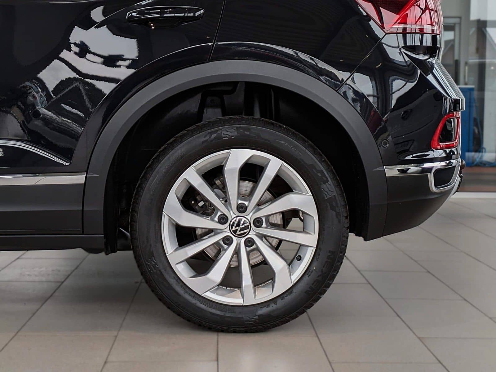 Volkswagen T-Roc 2.0 TDI STYLE NAVI SHZ ACC LED CAM AHK foto 14