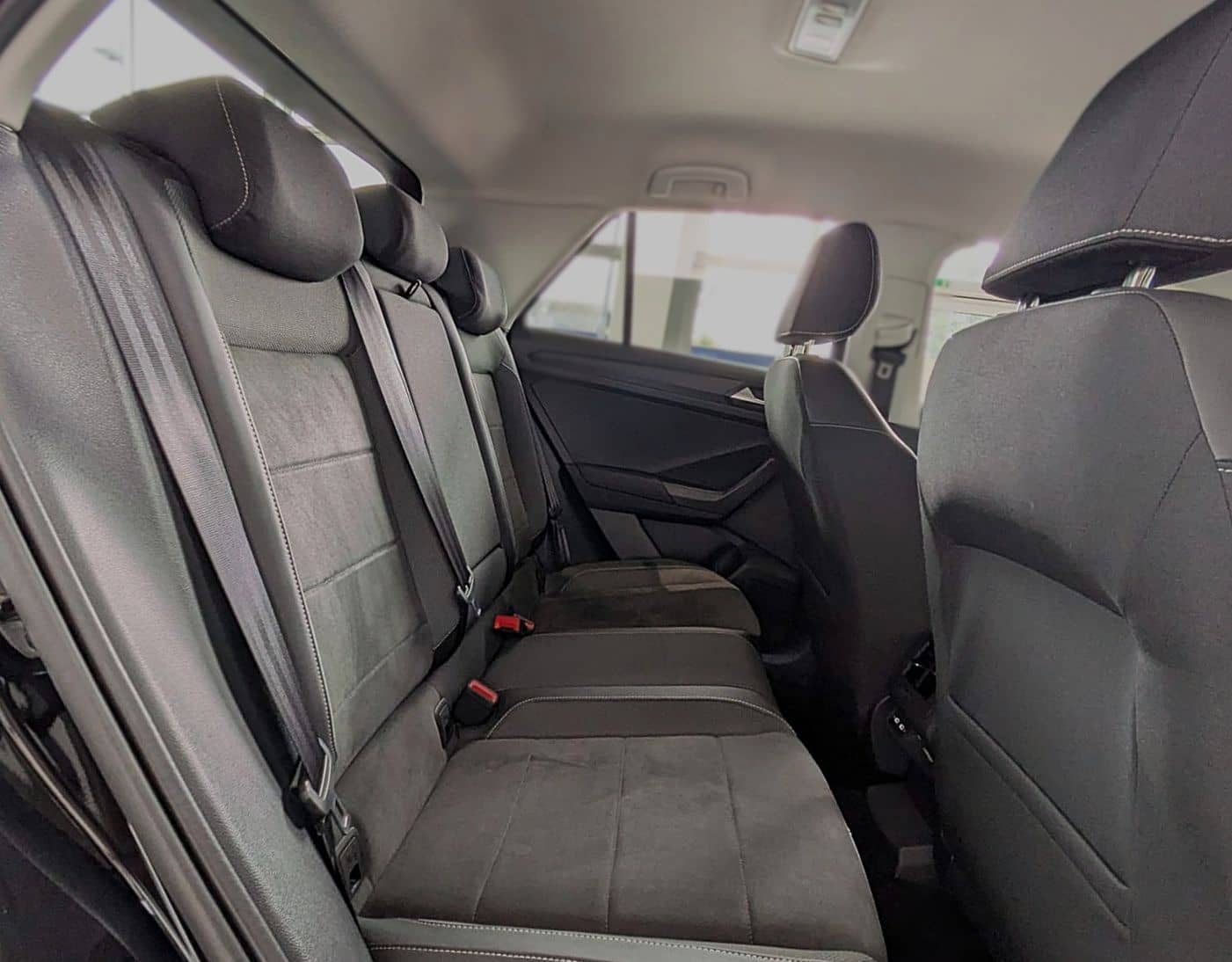 Volkswagen T-Roc 2.0 TDI STYLE NAVI SHZ ACC LED CAM AHK foto 24